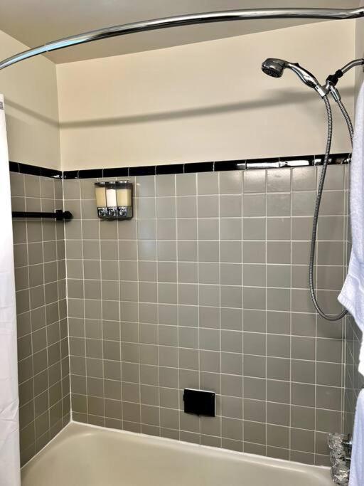 New 3 Brd Modern Urban Gateway Apartment Arlington Bagian luar foto