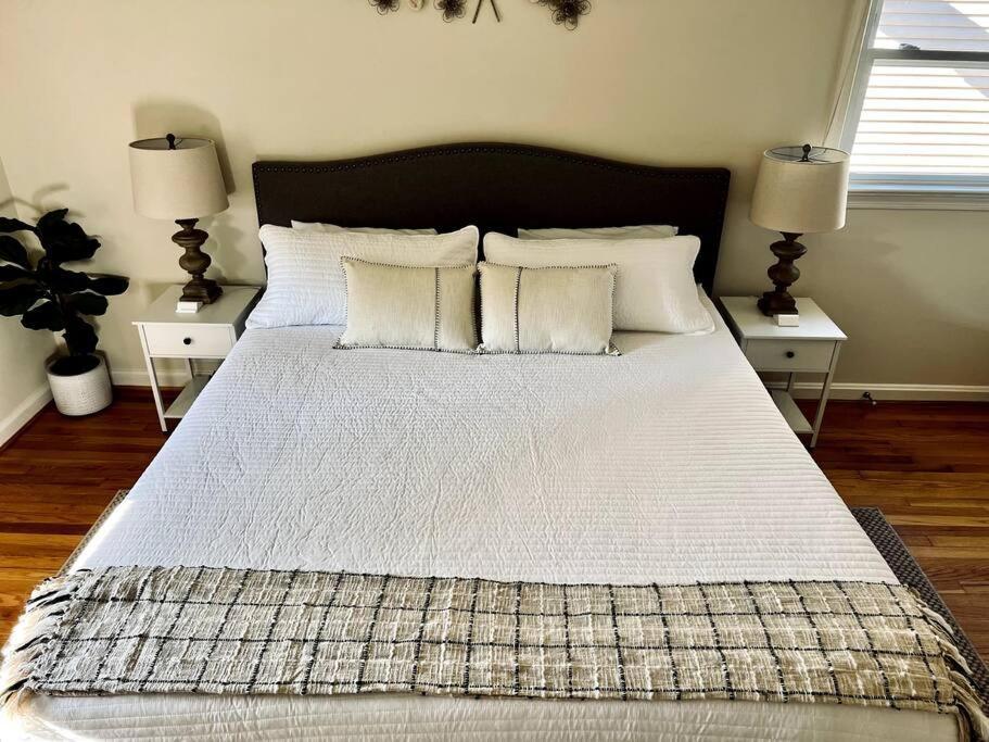 New 3 Brd Modern Urban Gateway Apartment Arlington Bagian luar foto